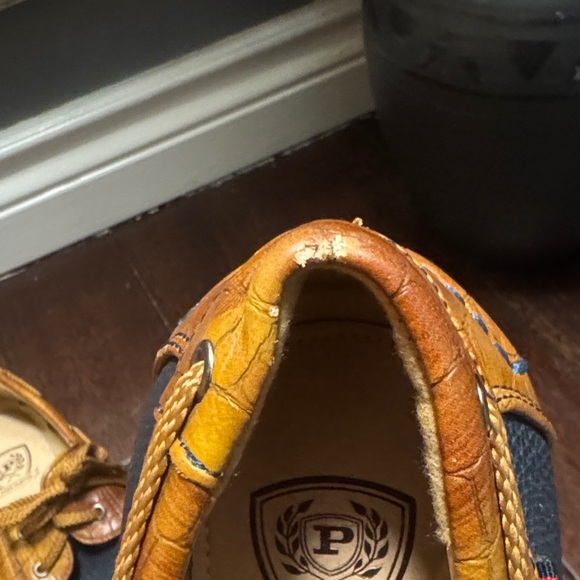 Classic Navy and Tan Boat Shoes - Picture 5 of 8